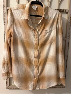 GAP Cream & Tan Plaid Button-Down Shirt